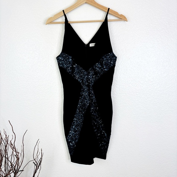 DRESS THE POPULATION Sequin Mini Dress - Picture 2 of 6